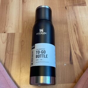 Stanley to go bottle new 25 oz little dent